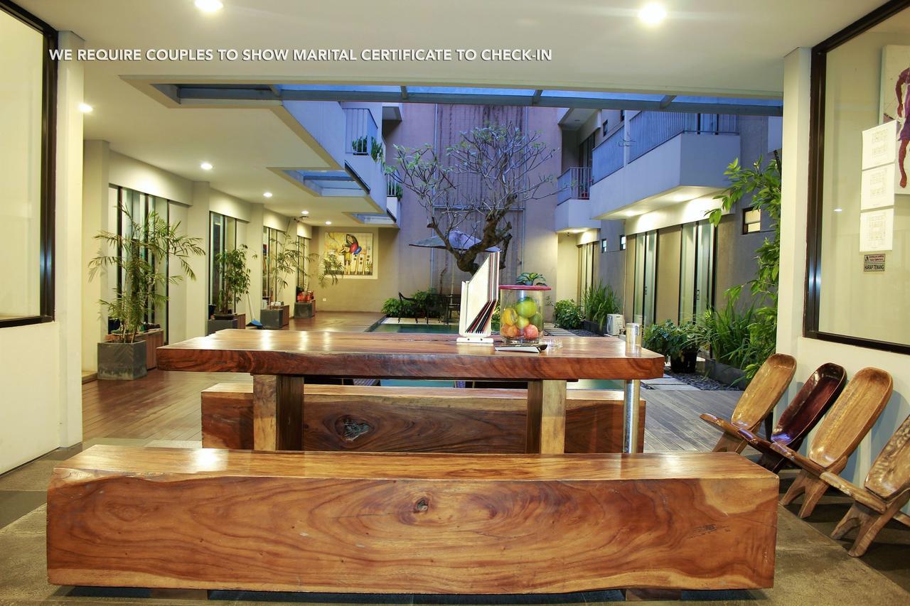 Zen Rooms Permata Karawaci Syariah Tangerang Bagian luar foto